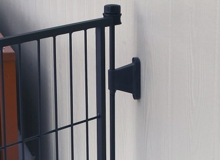 Outdoor Extra Tall Super Gate / Yard