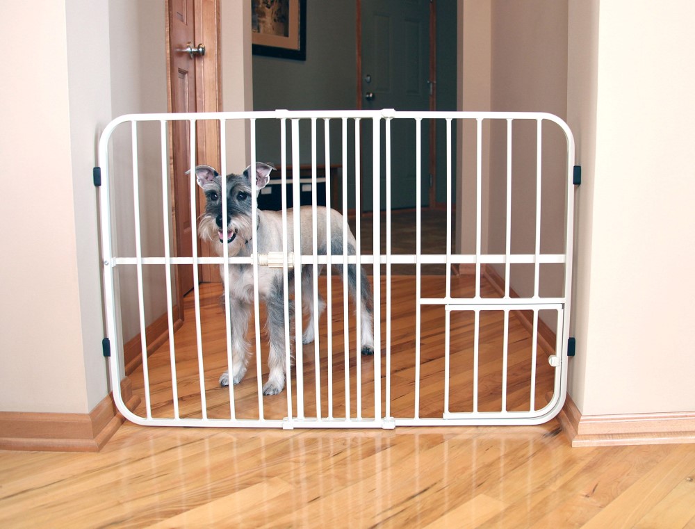 Tuffy Expandable Gate with Small Pet Door - Click Image to Close